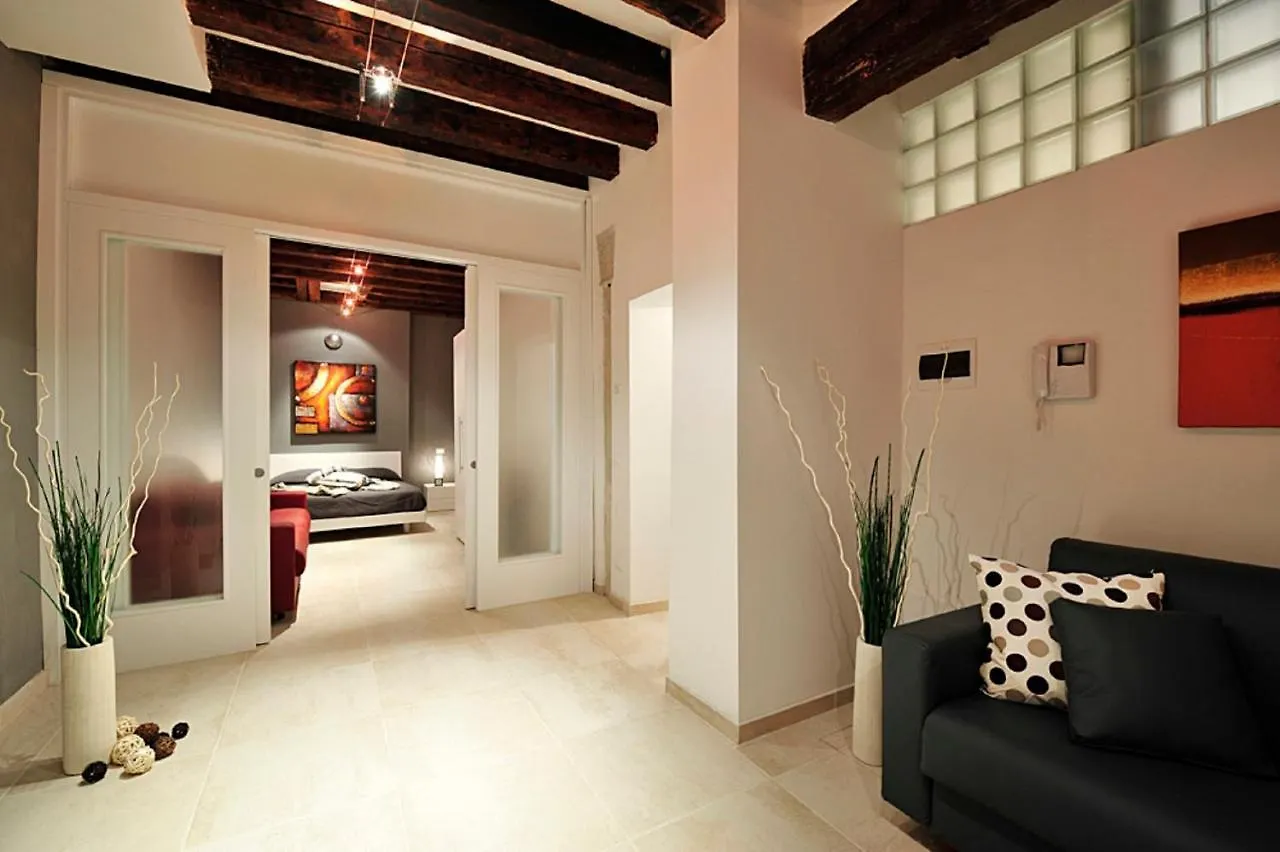 Garden Apartments Venecia